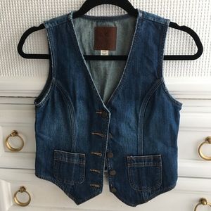 Rustic Button-Up Jean Vest - American Eagle